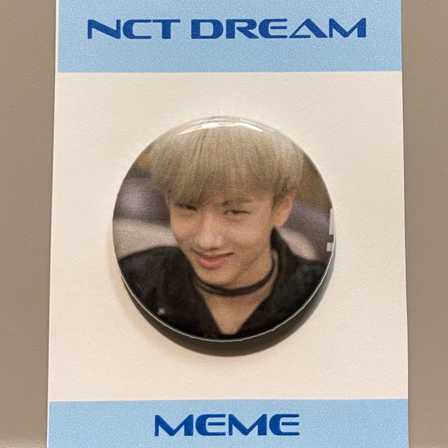 Jisung funny face meme button