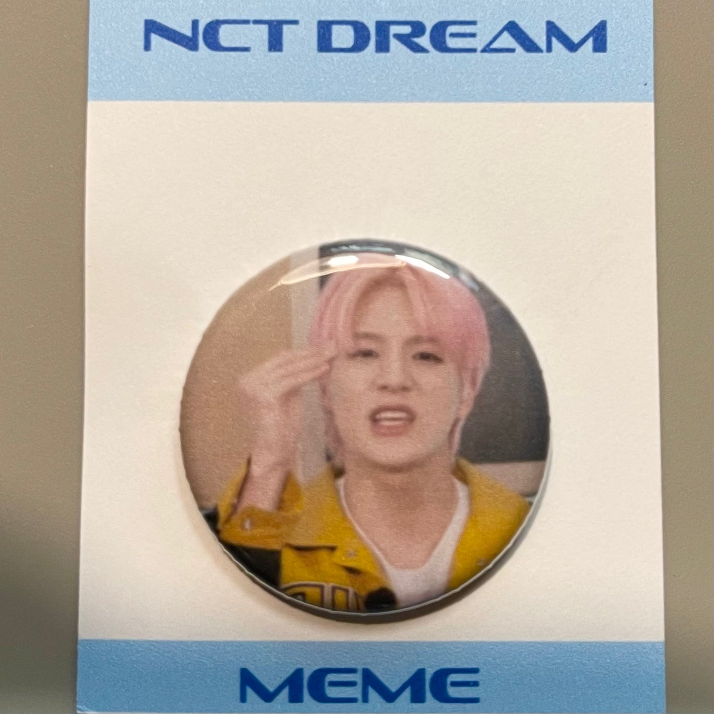 Jeno funny face meme button